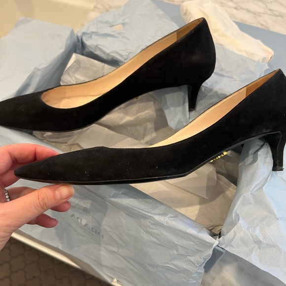 Prada suede kitten heel 38.5. From 2017 but worn only a few times.. - Picture 6 of 9
